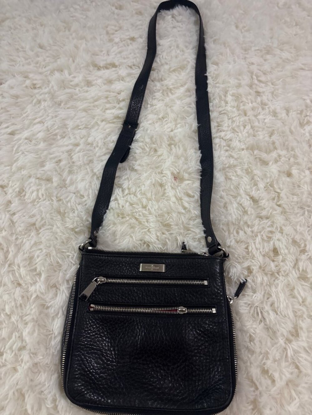 Cole Haan Black Pebbled Leather Crossbody Bag Silver Hardware Pink Lining Zip